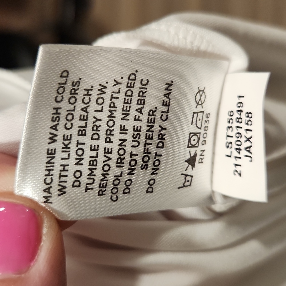 Women's LVFT Routine Racerback Tank Top - White - Picture 8 of 8
